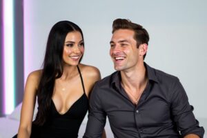 Easy Creator Collabs: How to Cross-Promote and Grow Your Audience